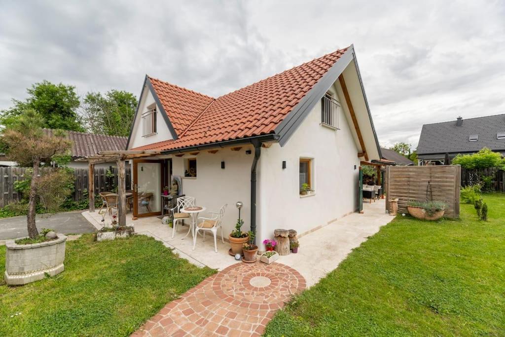 Idyllic Holiday Home - Relaxation Place Leibnitz Luaran gambar
